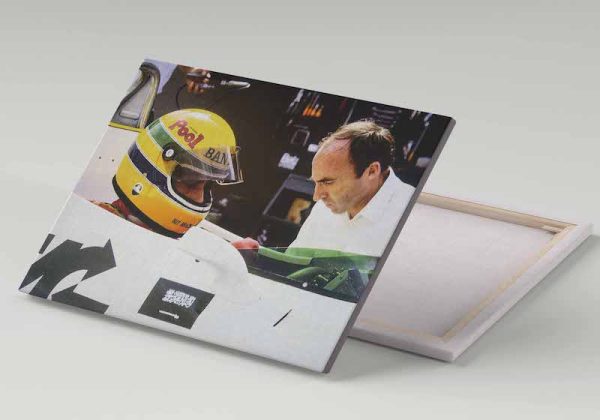 Cuadro 30x40 Ayrton Senna Con Casco en el Cockpit